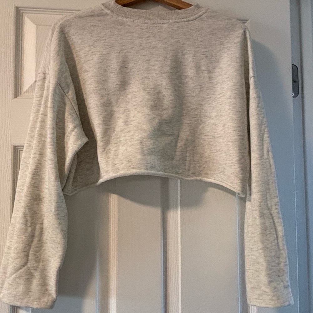 Superdown Light Gray Boxy Cropped Sweatshirt - image 2